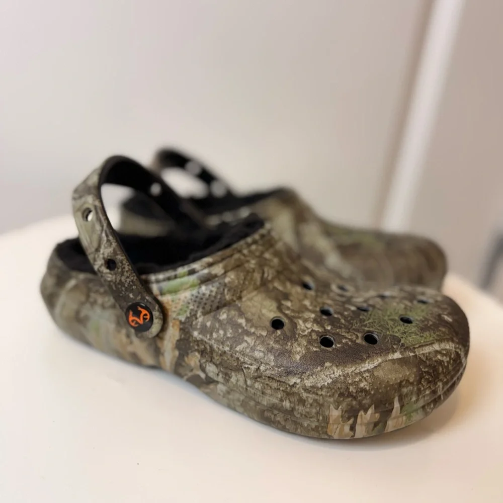 Crocs Kids’ Realtree APX® Lined Classic Clog Sandals | J4 |‎ Multi | NO BOX